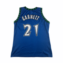 Laden Sie das Bild in den Galerie-Viewer, Champion vintage Basketball Trikot Minnesota Timberwolves Garnett #21 Gr. M
