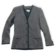 Laden Sie das Bild in den Galerie-Viewer, Valentino Miss V 90s vintage Damen Jacke  / Blazer Gr. 42
