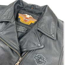 Laden Sie das Bild in den Galerie-Viewer, Harley Davidson Damen Lederjacke Gr. M
